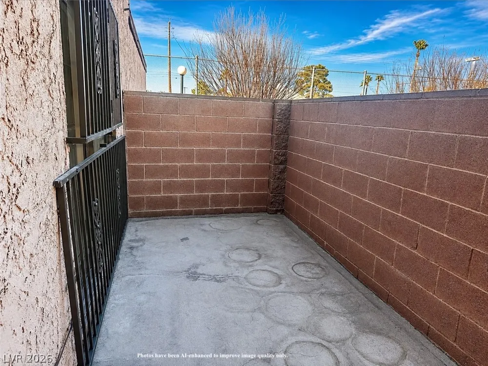 4338 Caliente Street #15 Las Vegas, NV 89119