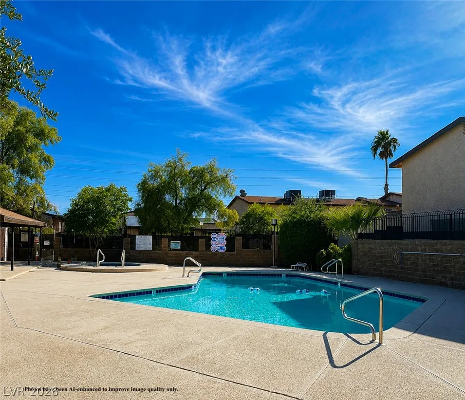 4338 Caliente Street #15 Las Vegas, NV 89119