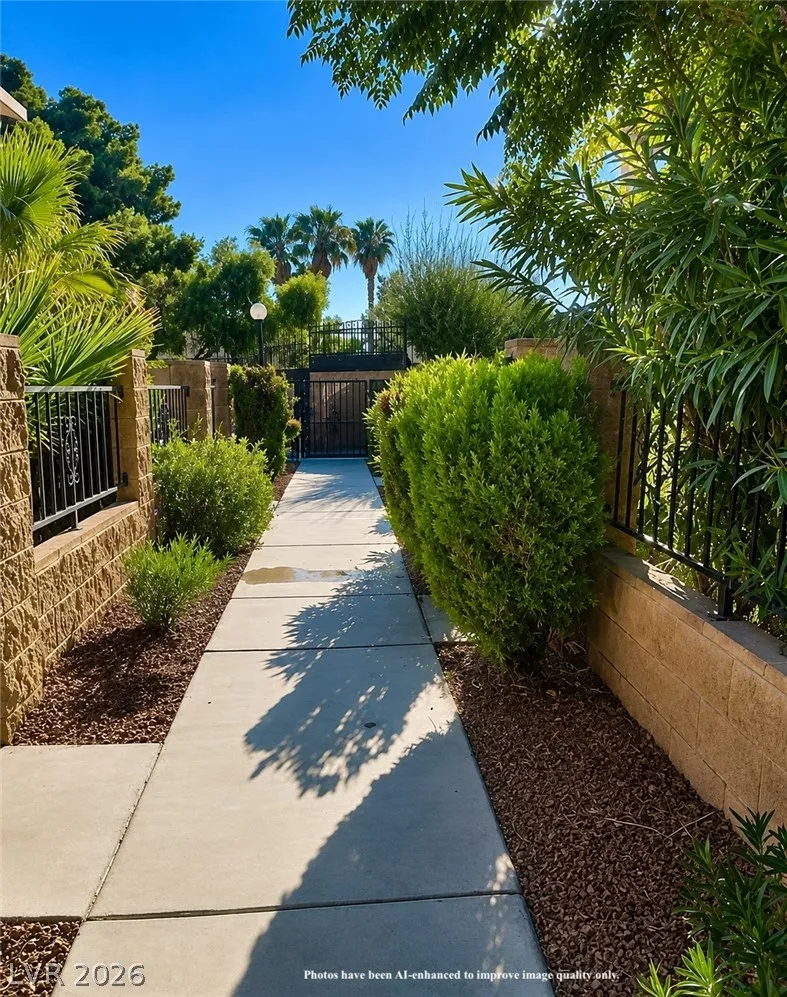 4338 Caliente Street #15 Las Vegas, NV 89119