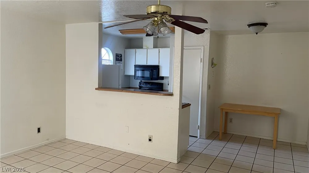3604 Di Salvo Drive #122 Las Vegas, NV 89103