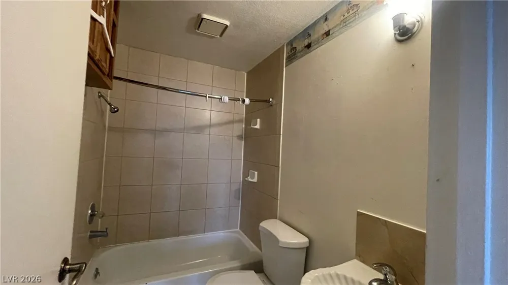 3604 Di Salvo Drive #122 Las Vegas, NV 89103