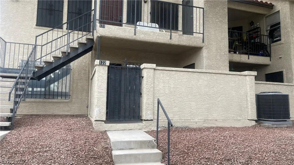3604 Di Salvo Drive #122 Las Vegas, NV 89103