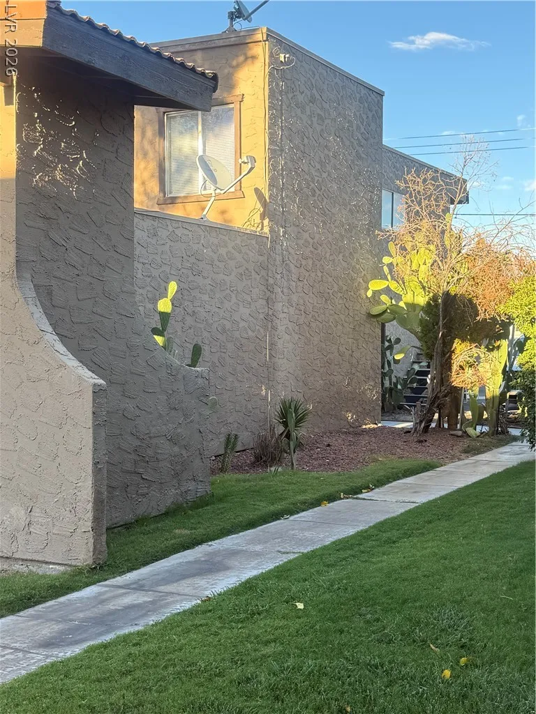 4607 Monterey Circle #3 Las Vegas, NV 89169