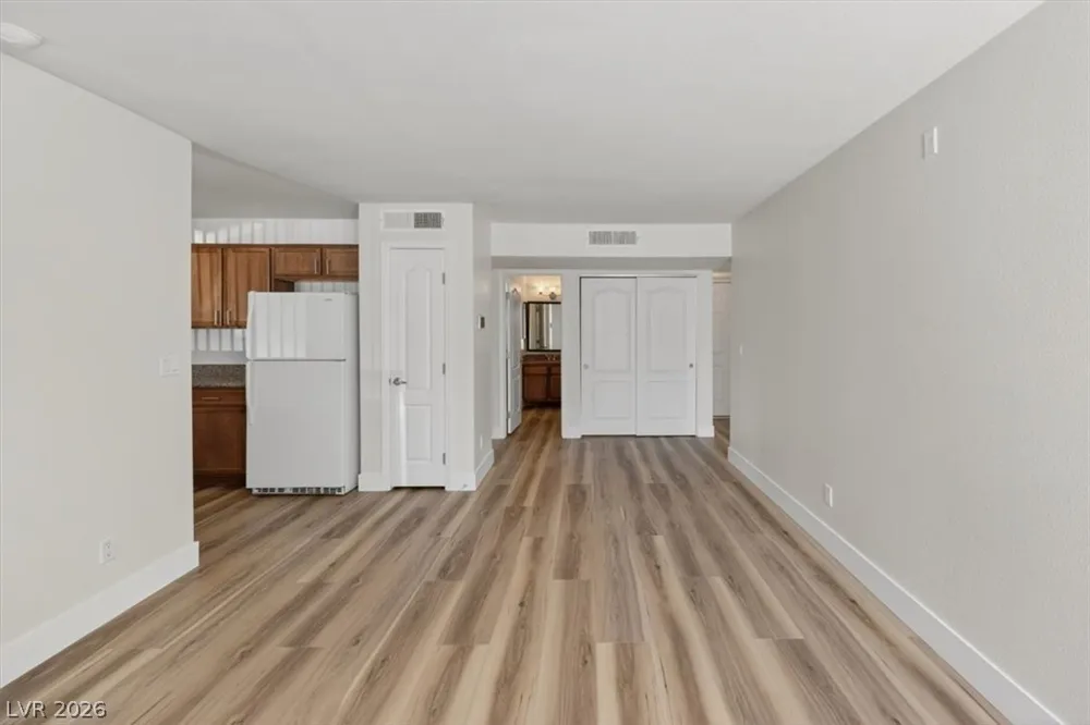 2100 JETTY ROCK DRIVE #105 Las Vegas, NV 89128