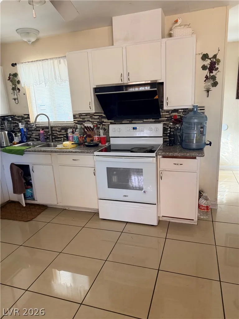 5801 Harmony Avenue Las Vegas, NV 89107