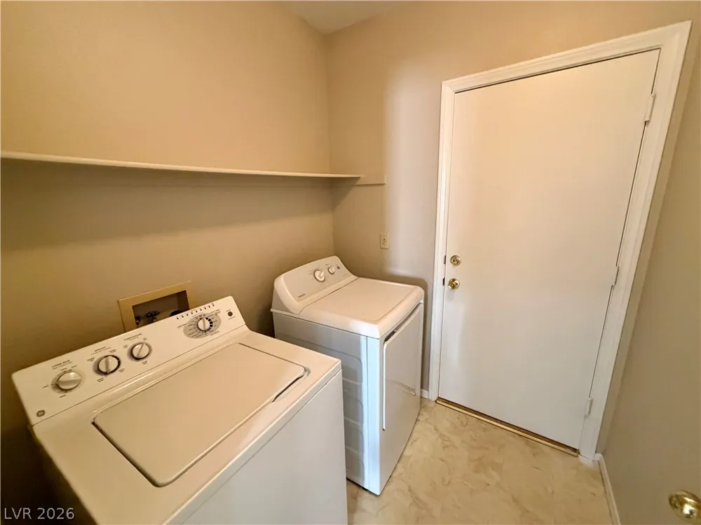 2821 Norfolk Avenue Henderson, NV 89074