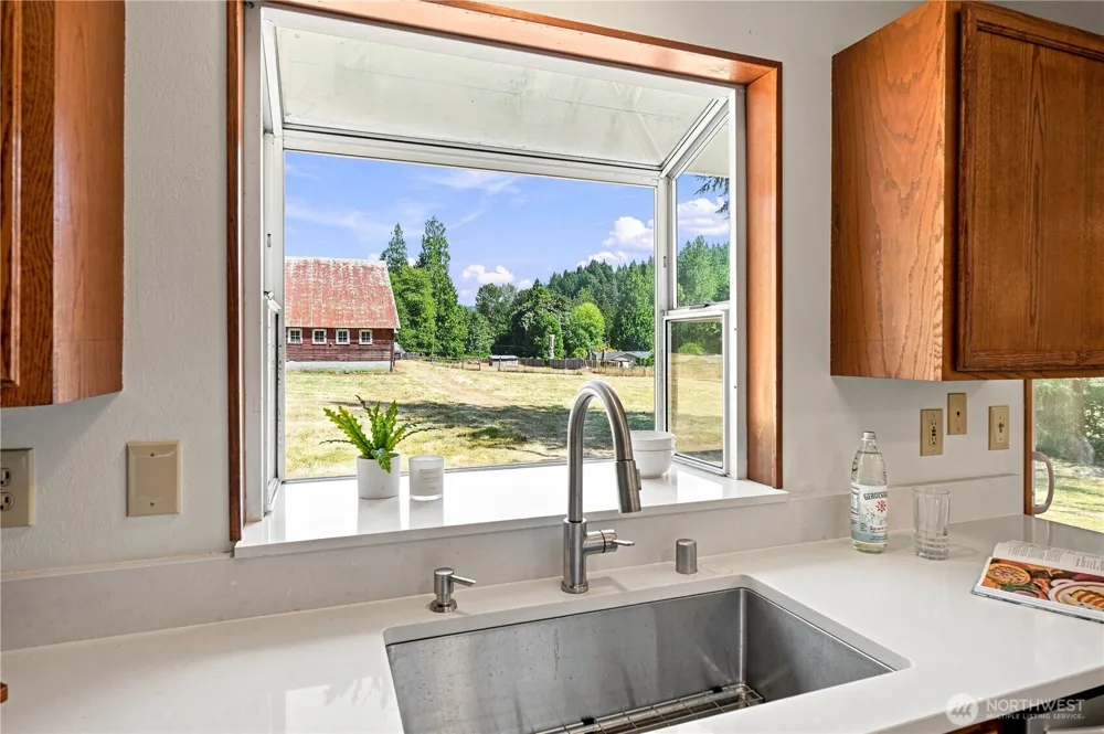 13714 217th Avenue SE Issaquah, WA 98027