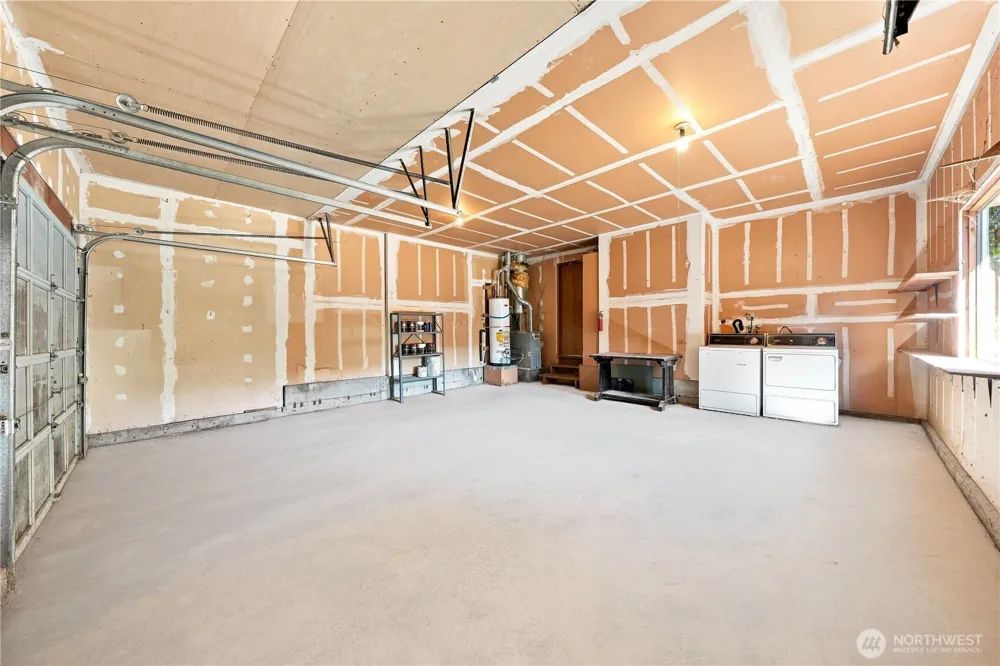 13714 217th Avenue SE Issaquah, WA 98027