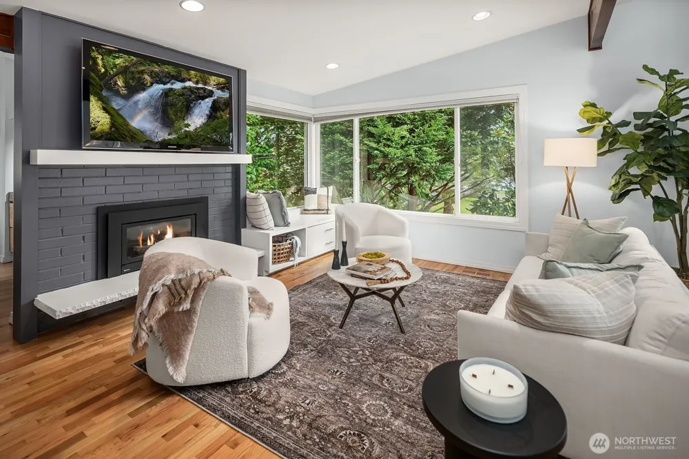 909 110th Avenue SE Bellevue, WA 98004