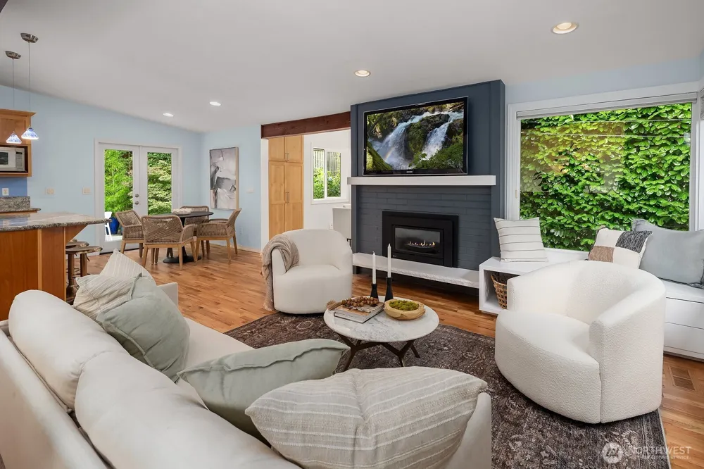 909 110th Avenue SE Bellevue, WA 98004