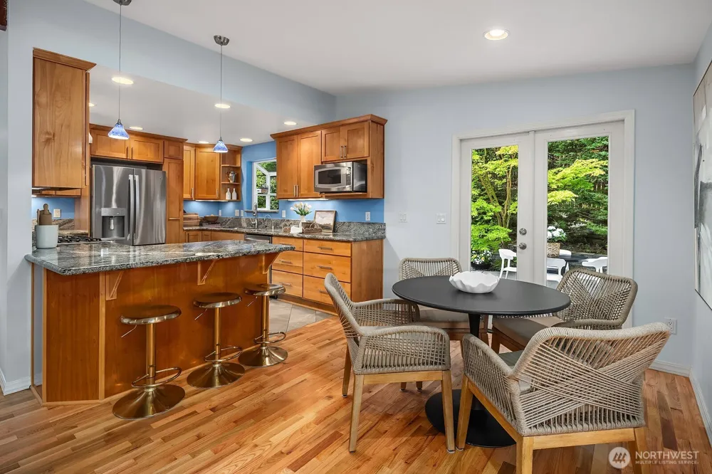 909 110th Avenue SE Bellevue, WA 98004