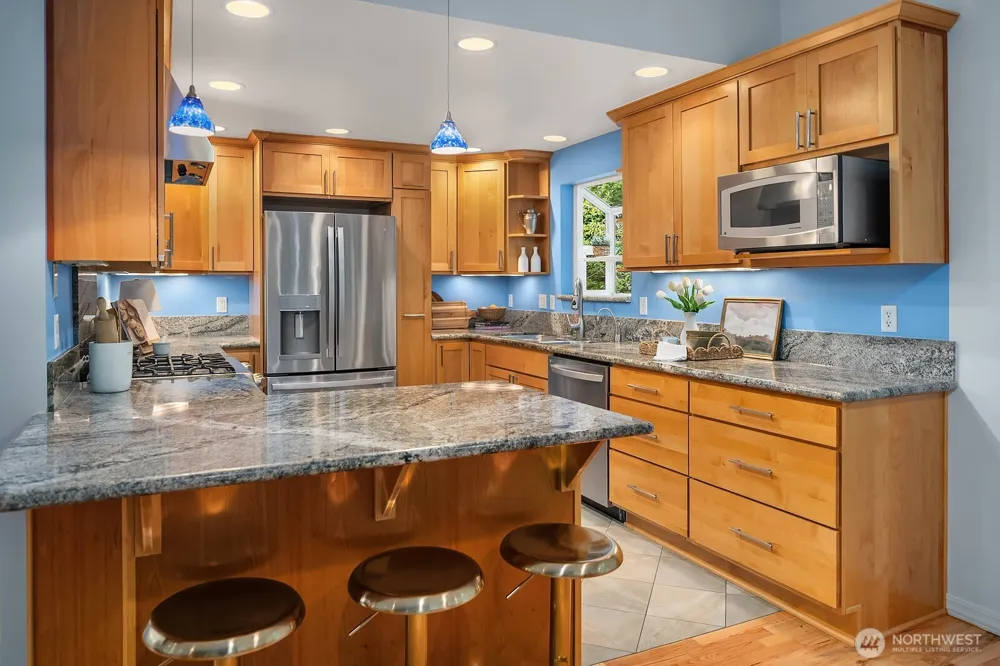 909 110th Avenue SE Bellevue, WA 98004