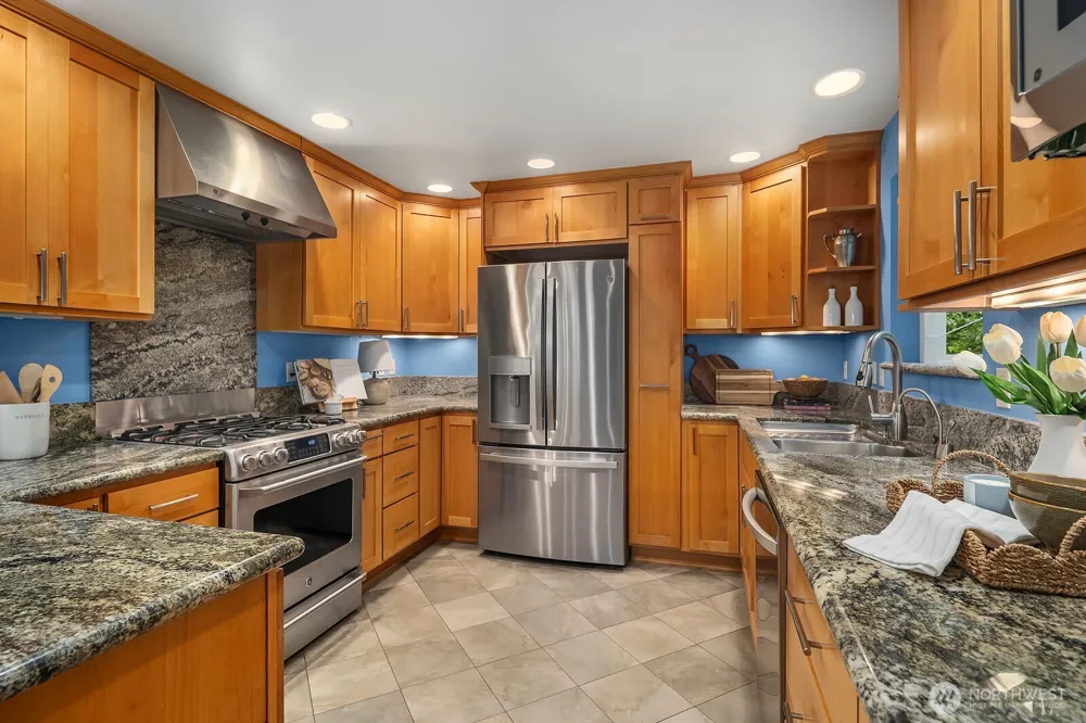 909 110th Avenue SE Bellevue, WA 98004
