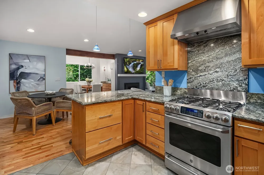 909 110th Avenue SE Bellevue, WA 98004