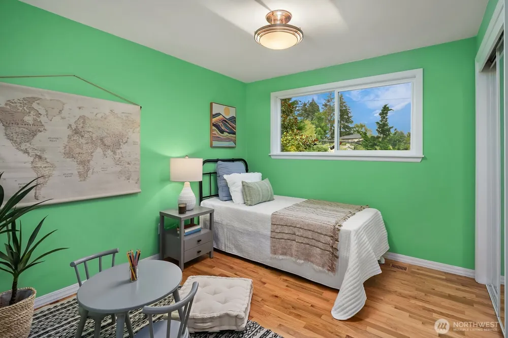 909 110th Avenue SE Bellevue, WA 98004