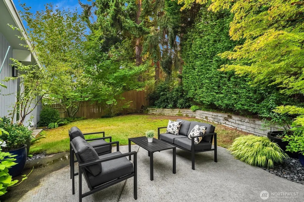 909 110th Avenue SE Bellevue, WA 98004
