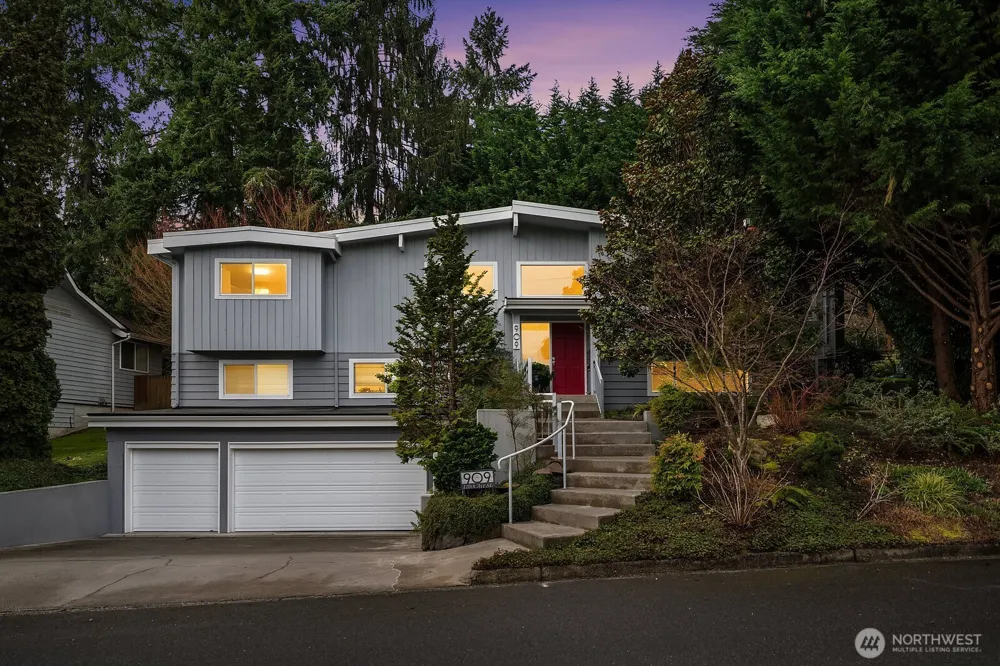 909 110th Avenue SE Bellevue, WA 98004