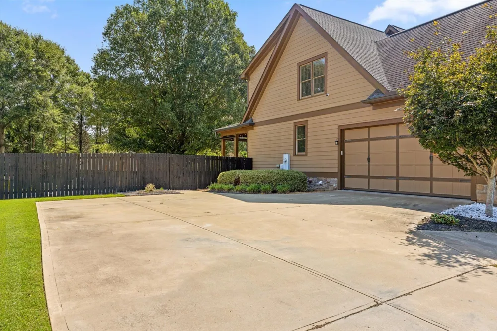 40 Danielle Drive Dallas, GA 30157