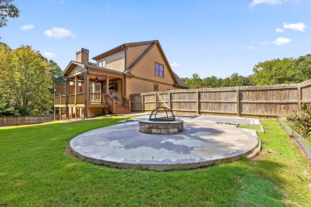 40 Danielle Drive Dallas, GA 30157