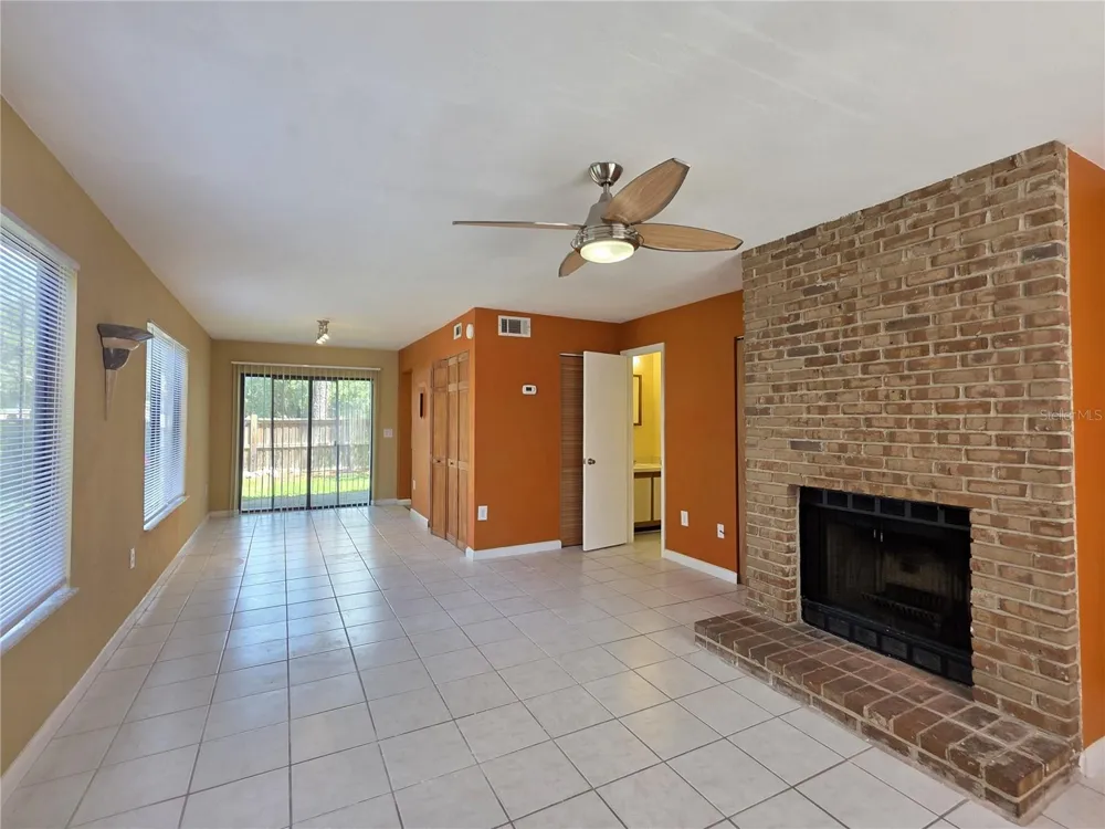 2300 SW 43RD ST #M1 Gainesville, FL 32607