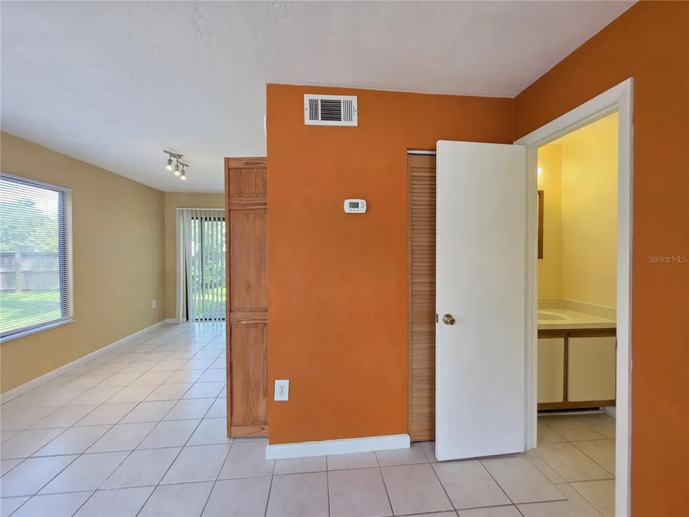 2300 SW 43RD ST #M1 Gainesville, FL 32607