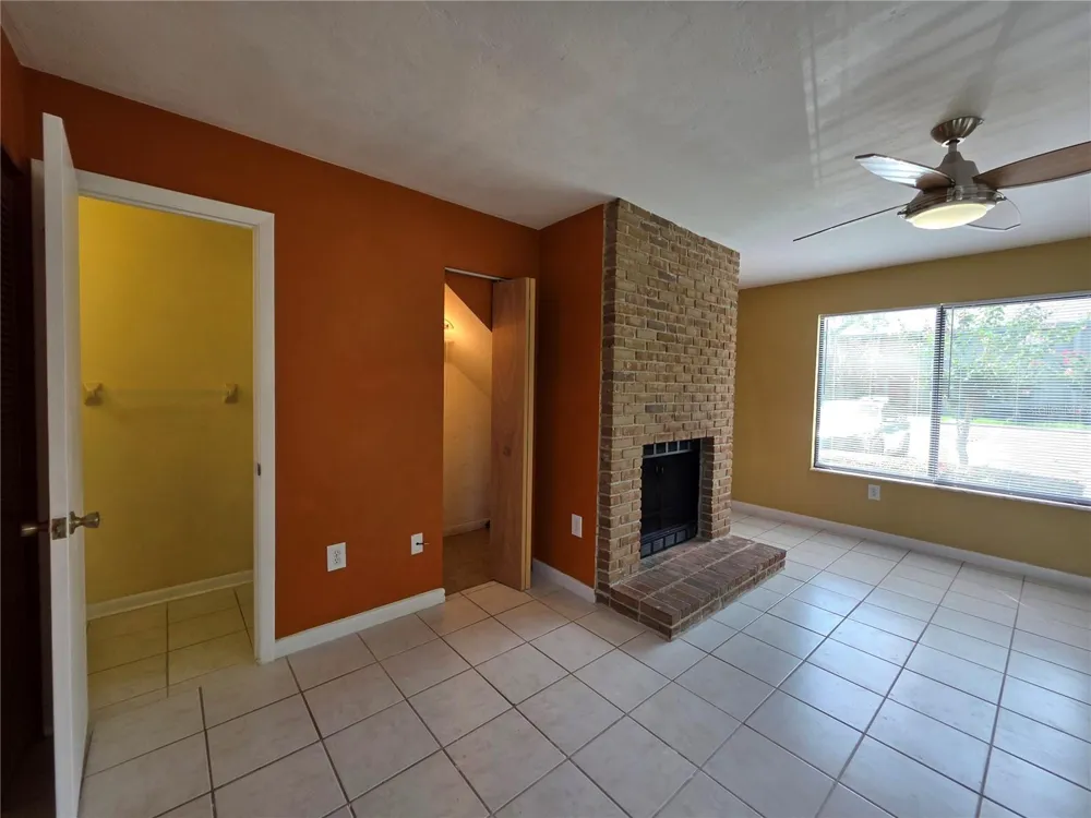 2300 SW 43RD ST #M1 Gainesville, FL 32607