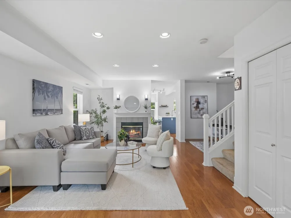 11613 Grove Drive Mukilteo, WA 98275