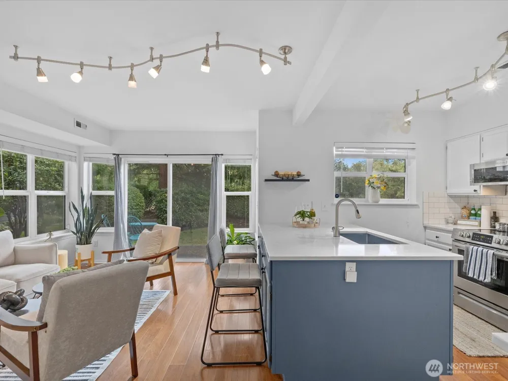 11613 Grove Drive Mukilteo, WA 98275