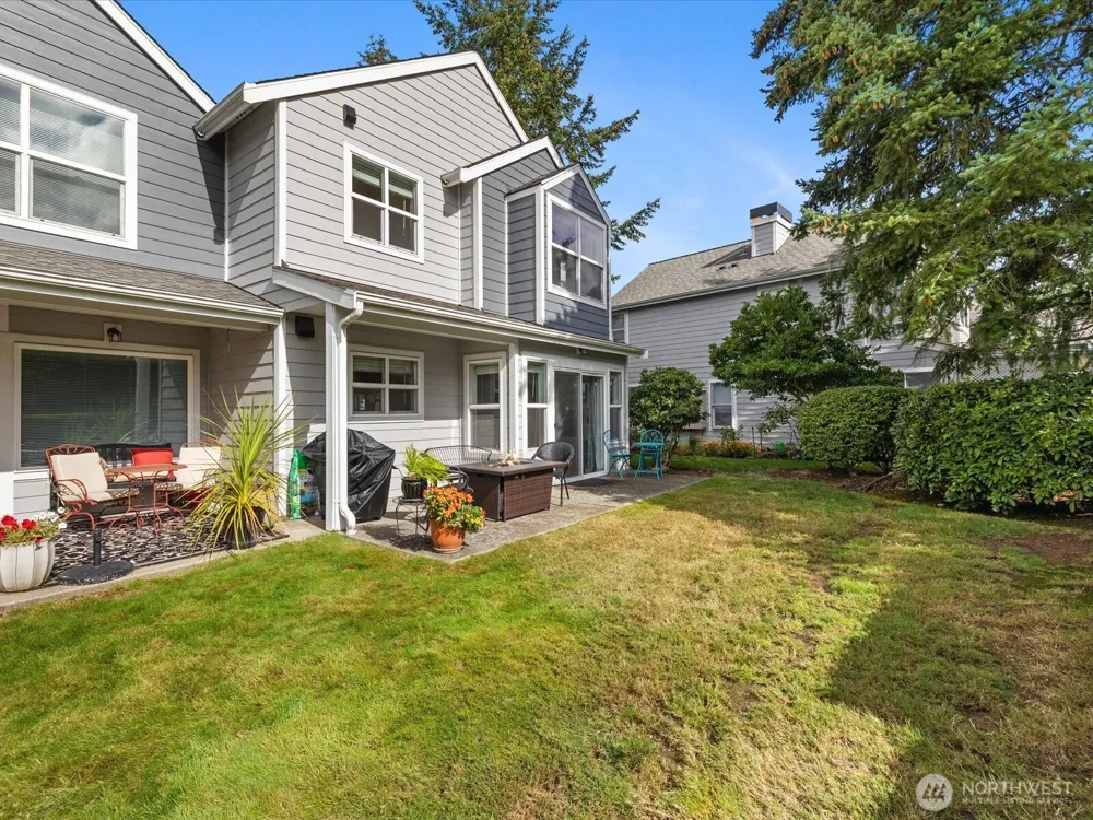 11613 Grove Drive Mukilteo, WA 98275