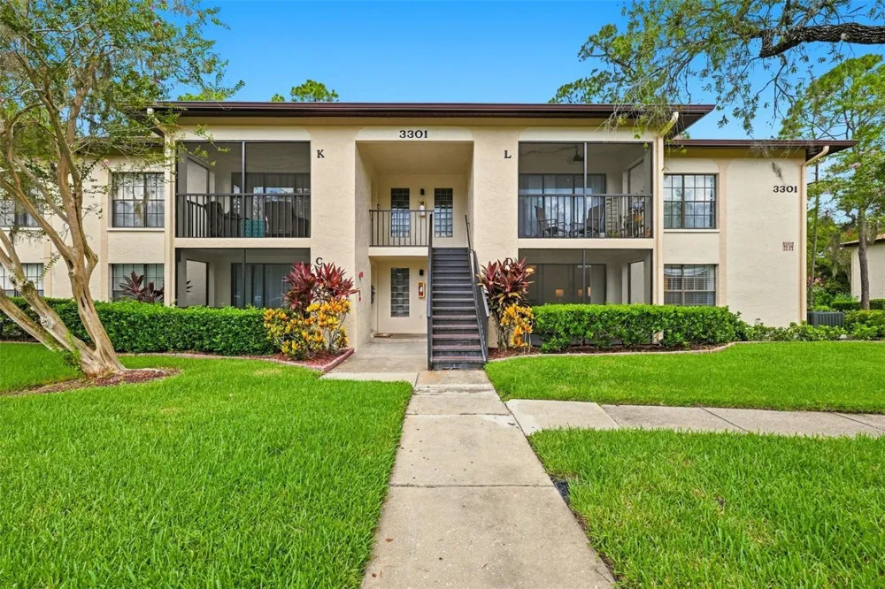 3301 CRYSTAL COURT E #D Palm Harbor, FL 34685