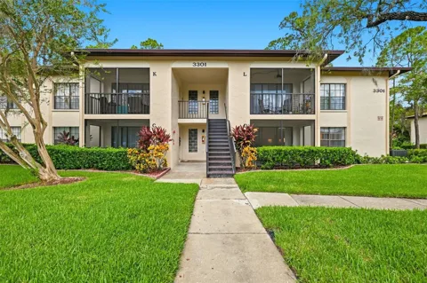 3301 CRYSTAL COURT E #D