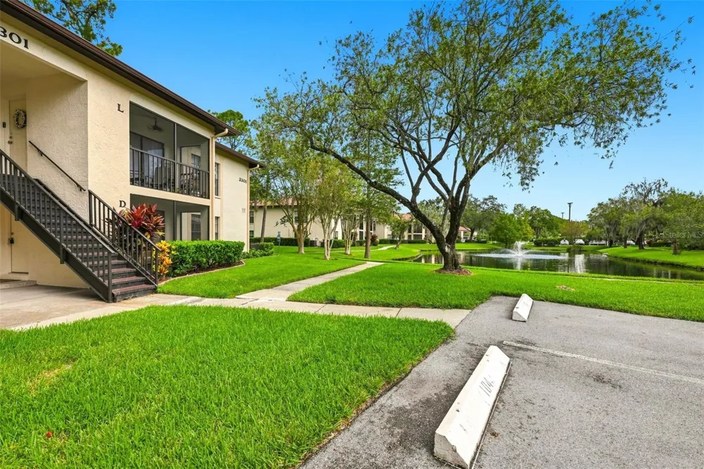 3301 CRYSTAL COURT E #D Palm Harbor, FL 34685