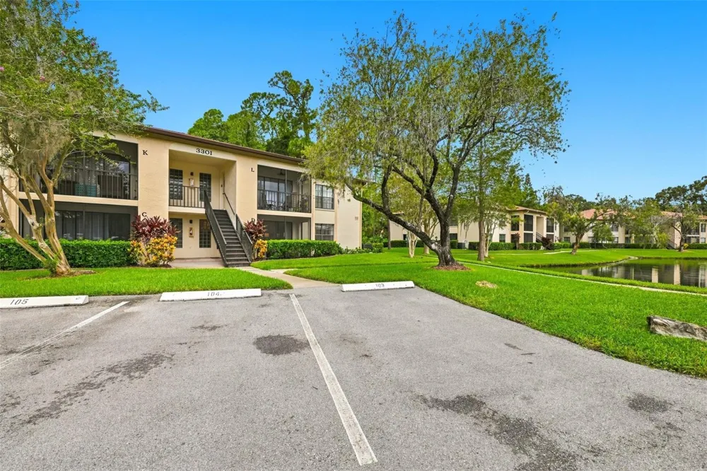 3301 CRYSTAL COURT E #D Palm Harbor, FL 34685