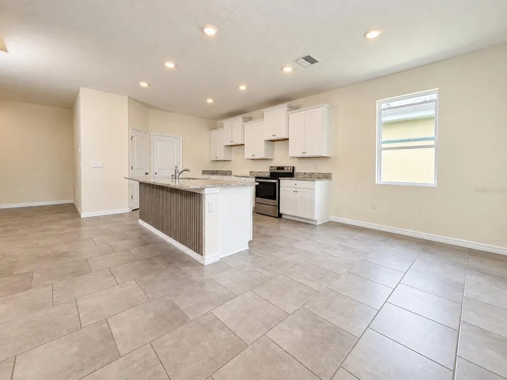 3504 CROOKED RIVER DRIVE Plant City, FL 33565
