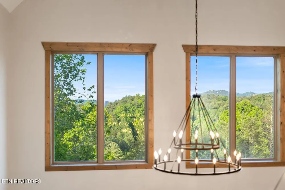 2843 Cedar Falls Way Sevierville, TN 37862