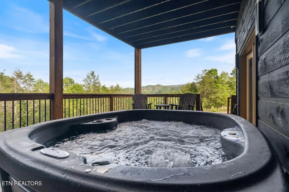 2843 Cedar Falls Way Sevierville, TN 37862