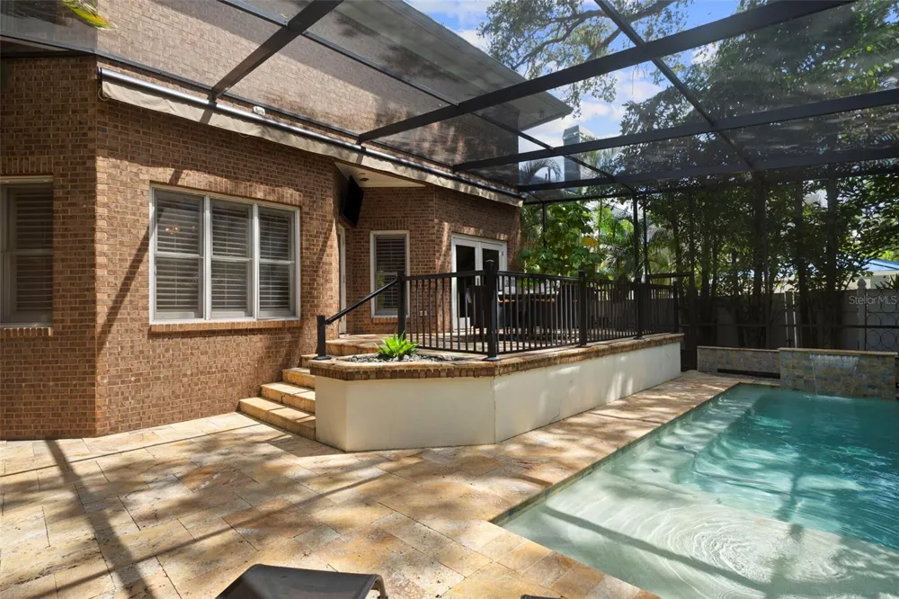 2706 CHAMBRAY LANE Tampa, FL 33611