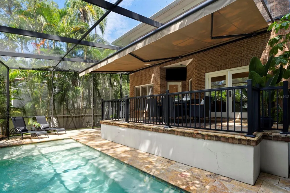 2706 CHAMBRAY LANE Tampa, FL 33611