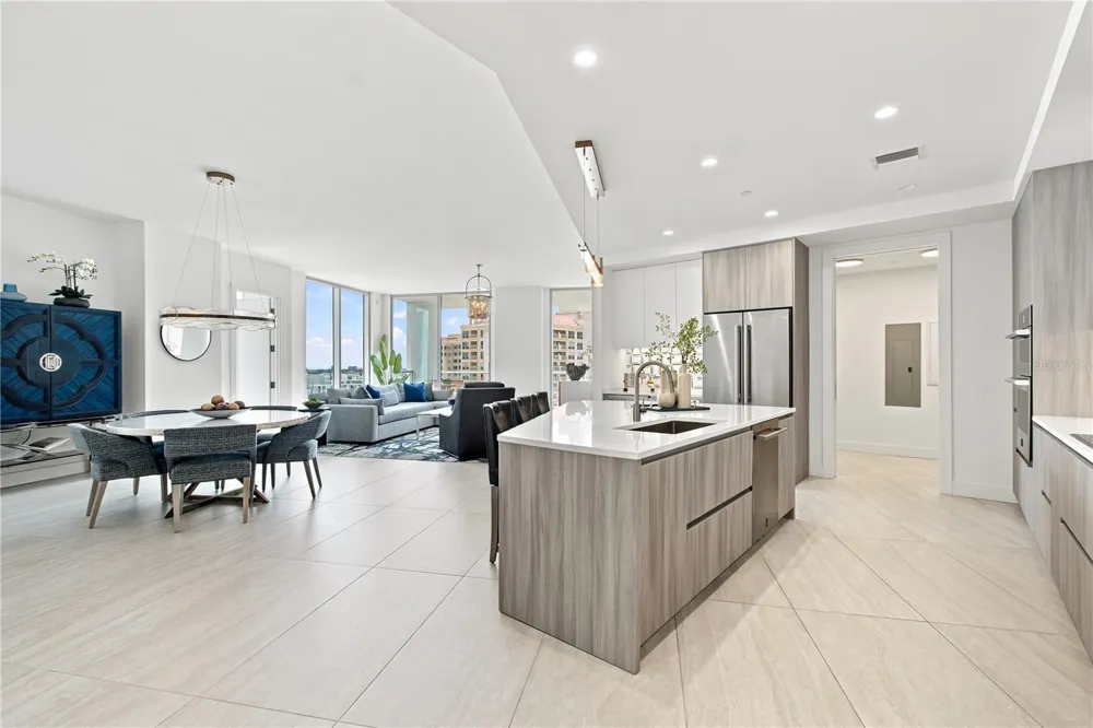 301 QUAY COMMONS #1410 Sarasota, FL 34236
