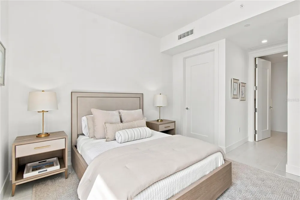 301 QUAY COMMONS #1410 Sarasota, FL 34236