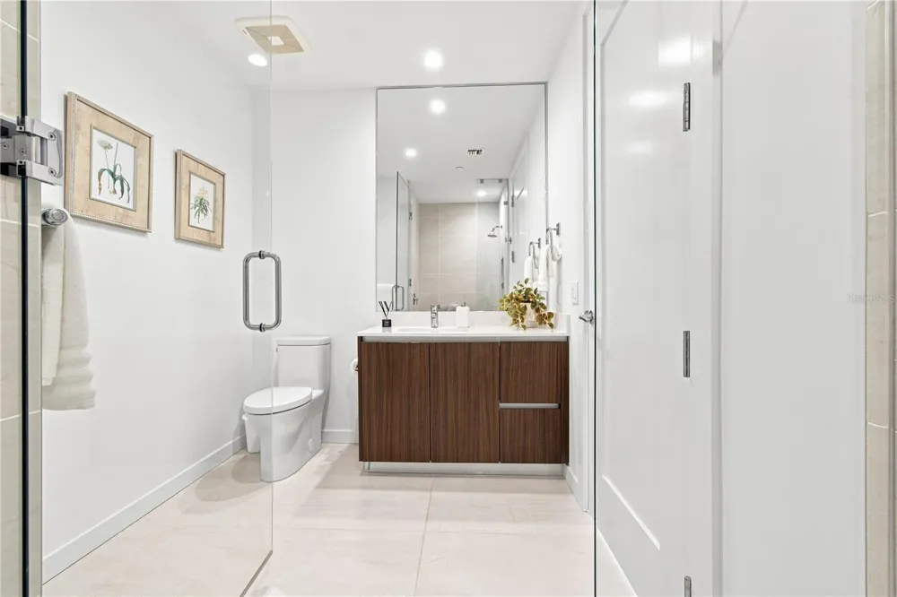 301 QUAY COMMONS #1410 Sarasota, FL 34236
