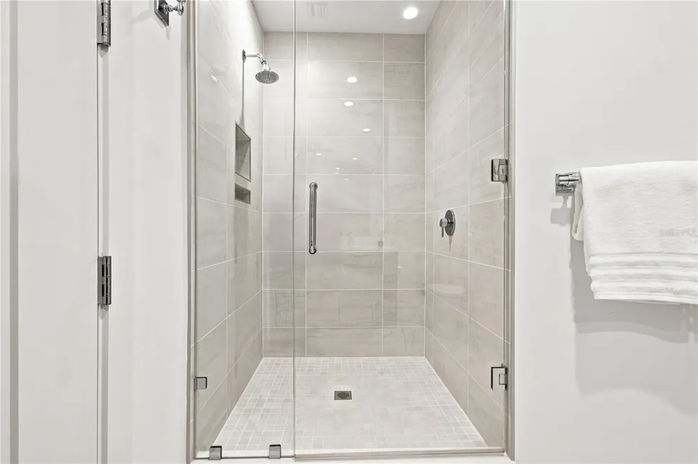 301 QUAY COMMONS #1410 Sarasota, FL 34236
