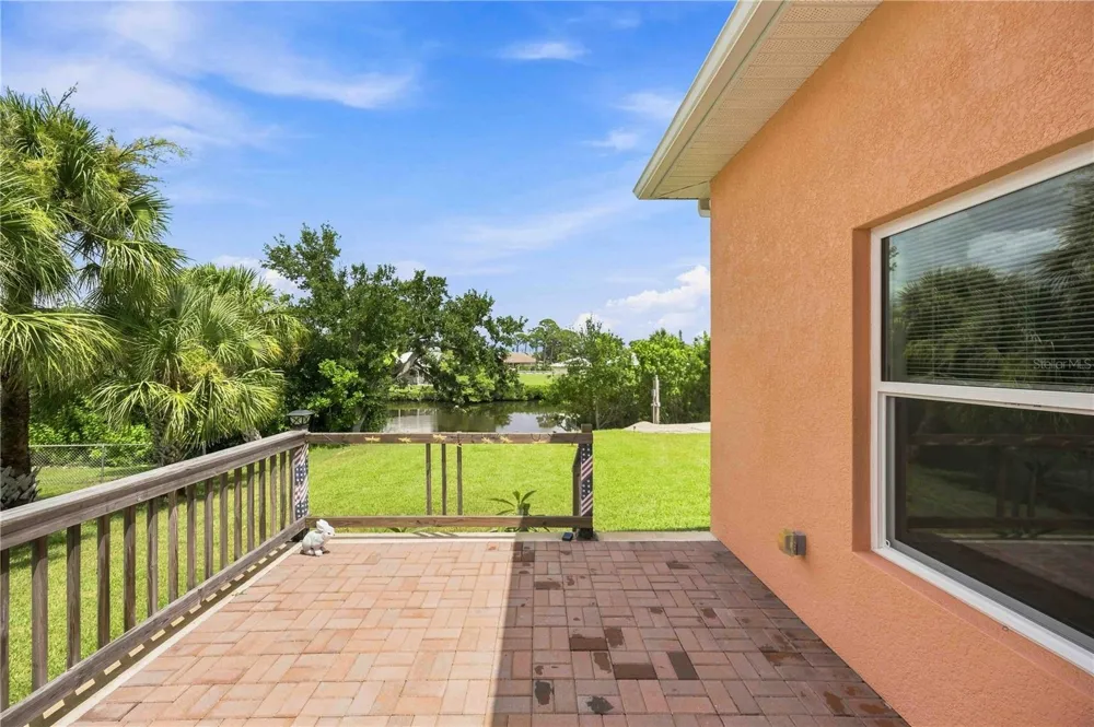 200 MONTANA AVENUE Nokomis, FL 34275