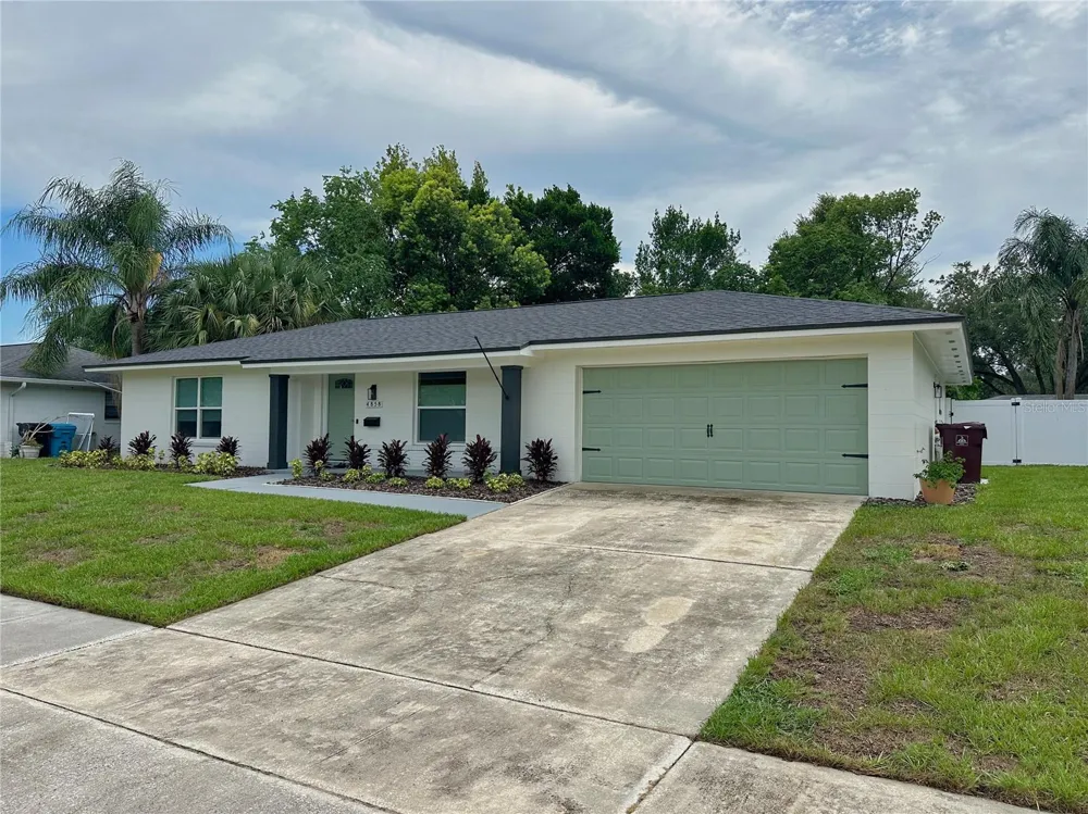 4858 BRENDA DRIVE Orlando, FL 32812