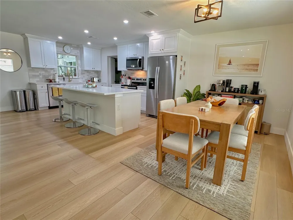 4858 BRENDA DRIVE Orlando, FL 32812