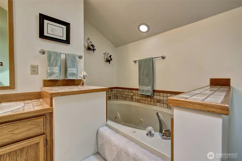 1805 Village Green Drive ##24 Mill Creek, WA 98012