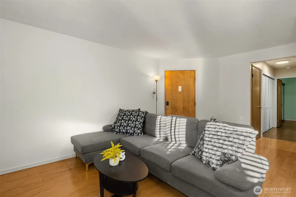 3024 NE 143rd Street #103 Seattle, WA 98125