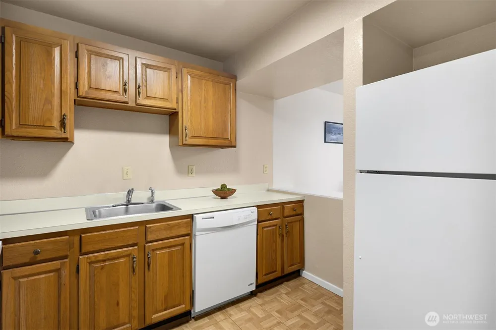 3024 NE 143rd Street #103 Seattle, WA 98125