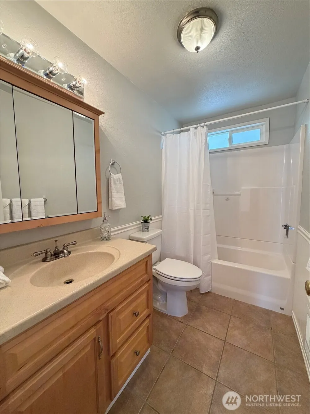 655 Canal Drive NE Ocean Shores, WA 98569