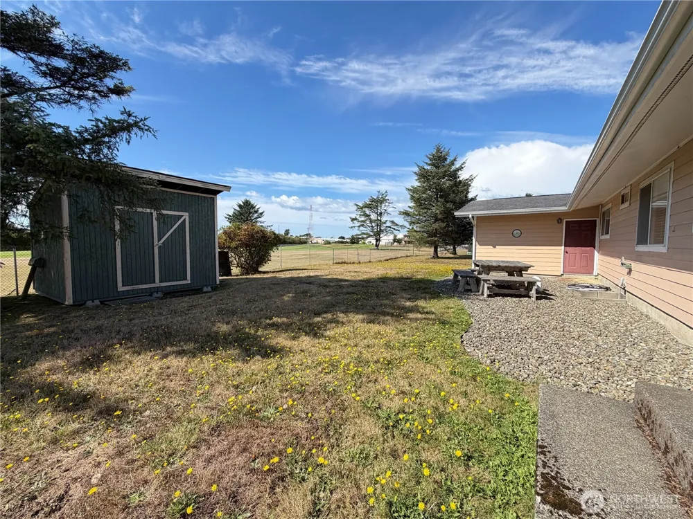 655 Canal Drive NE Ocean Shores, WA 98569
